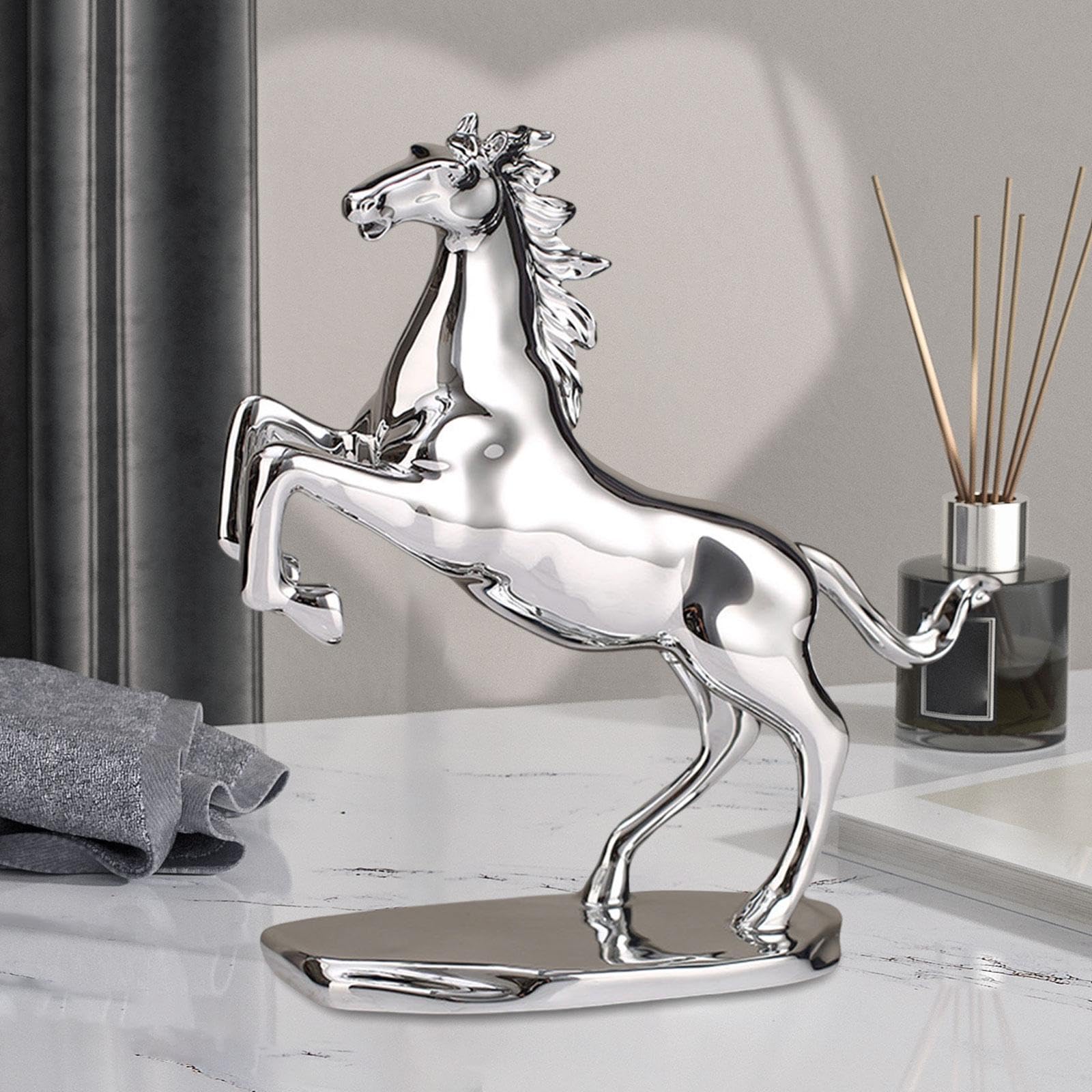 Amazon.co.jp: Kuntesetty エレガントな馬の置物樹脂彫刻、室内装飾用